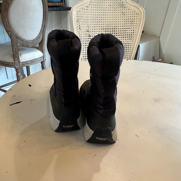 Sorel Out N About Puffy Weather Boots - Picture 8 of 10